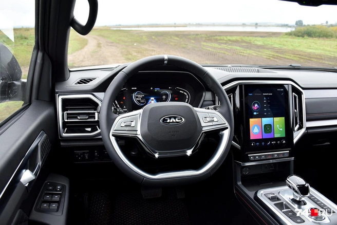 Дизельный JAC T9 предлагают в единственной версии за 3,75 миллиона рублей | Источник: Артем Краснов