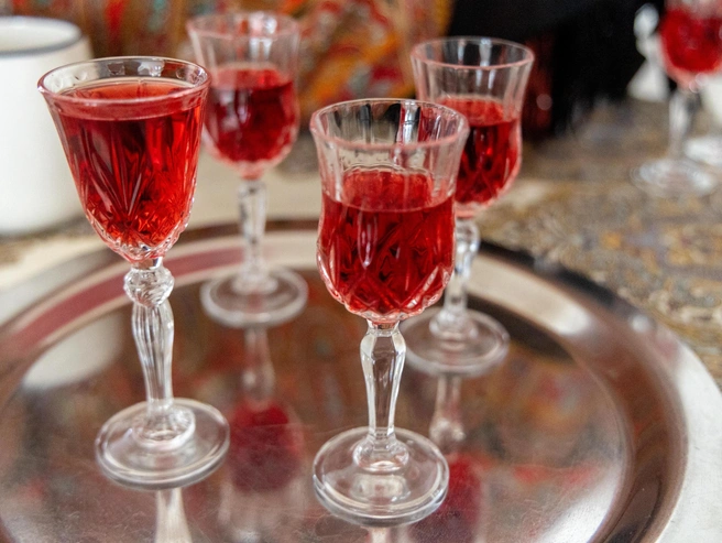 Даже если Лепс поёт «Рюмка водки на столе», рюмка на столе нужна не всегда. | Источник: Владислав Лоншаков / E1.RU