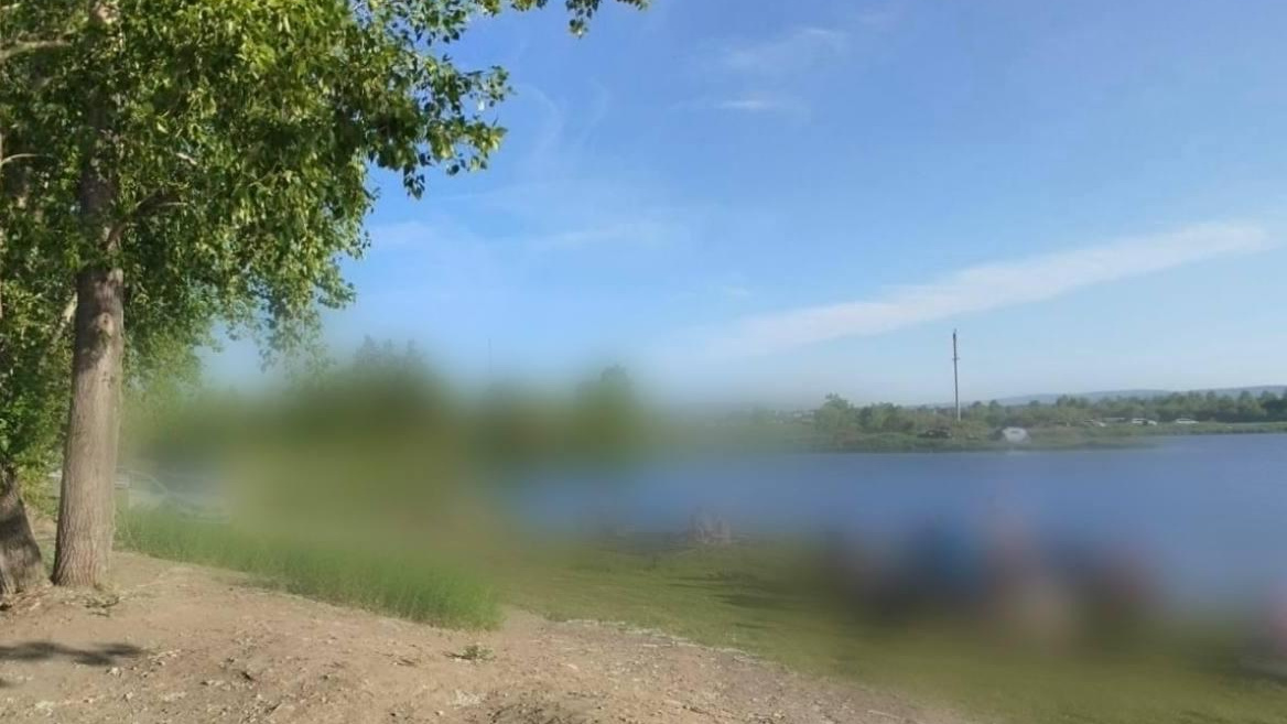 Зашел в воду и пропал: 12-летний мальчик утонул в карьере в Иркутской области 