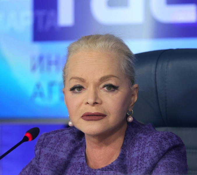 Лариса Долина | www.starhit.ru