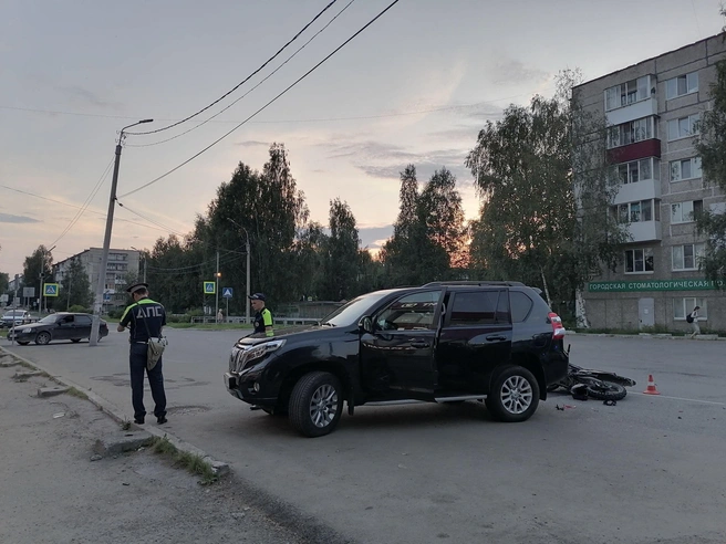 Водитель Toyota при повороте не уступила дорогу мотоциклу | Источник: Госавтоинспекция по Свердловской области