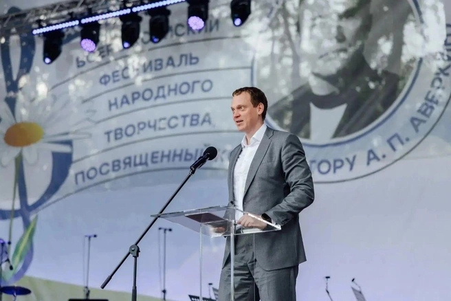 Губернатор побывал на открытии фестиваля в Сасове | Источник: Соцсети Павла Малкова