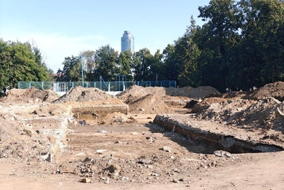 В центре Екатеринбурга при раскопках нашли старинные артефакты