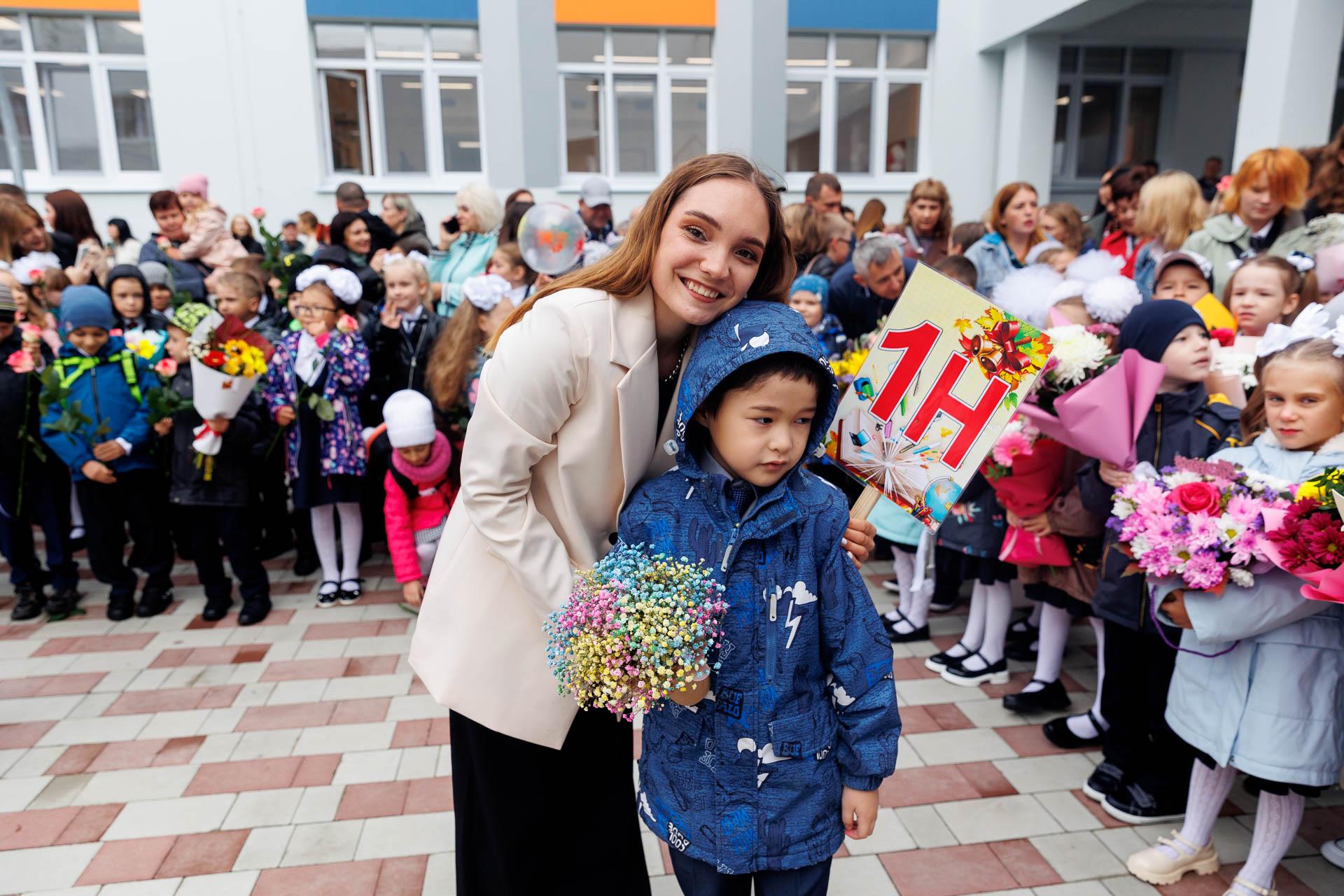 В этом году День знаний в Тюмени проведут в другую дату. Когда школьники соберутся на линейку?