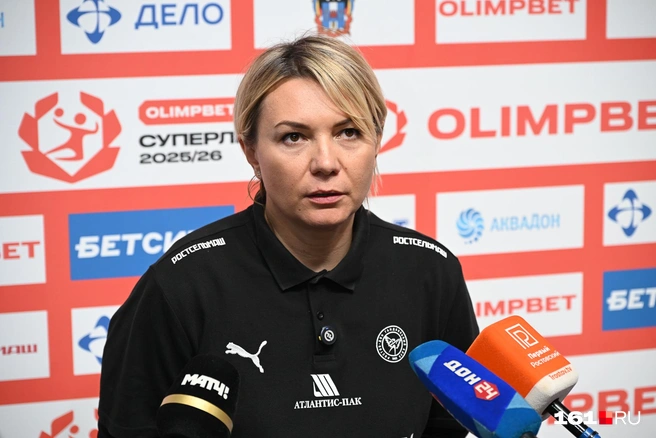 Главный тренер «Ростов-Дона» Ирина Дибирова сказала, что хвалить команду пока рано | Источник: Анатолий Карбинов