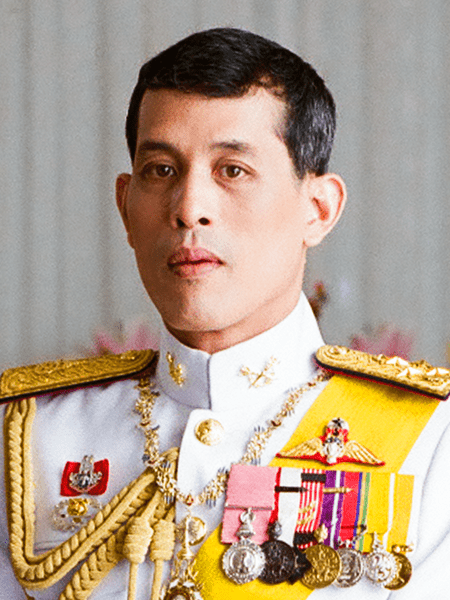 Их жизнь драматичней «Короны»: самые красивые принцы и принцессы Таиланда