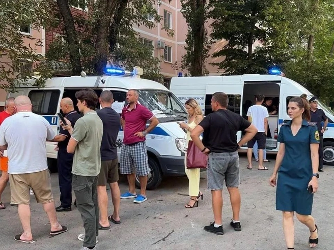 В Ростове ищут поджигателя АЗС | Источник: Донская полиция / MAX