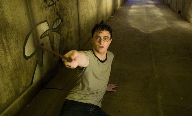 Как устроены заклинания во вселенной «Гарри Поттера» и как их придумала Джоан Роулинг