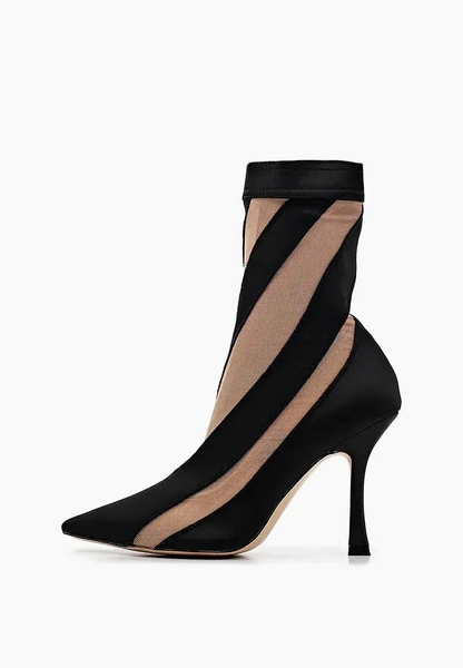 Почему все снова помешались на полосатом принте (и как носить его, чтобы не выглядеть скучно)