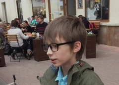 История с задержанием мальчика на Арбате получила неожиданный поворот