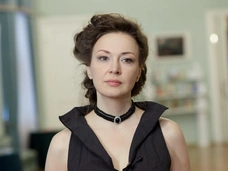 Развод с Ратниковым, союз с продюсером и второй ребенок в 40. Звезда сериала «Гадалка» Анна Тараторкина