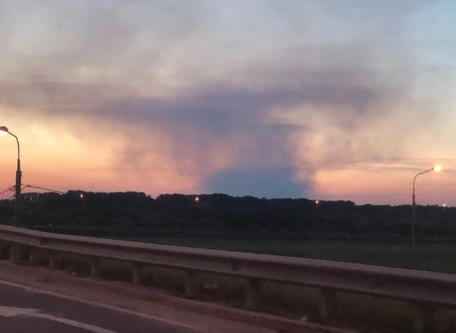 СМИ: лесной пожар на военном полигоне под Рязанью до сих пор не потушен | ya62.ru