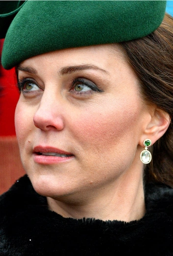 Принцесса Кейт в тех же серьгах в день Святого Патрика, 17 марта 2018