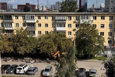 Челябинцы возмущены сносом парковок в центре города