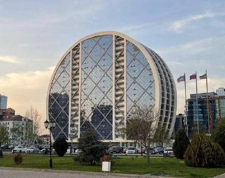 В Чечне просто копируют европейскую архитектуру | Источник: Из личного архива Рачика Адамян