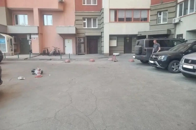 Ребенок пострадал под колесами авто в центре Новосибирска