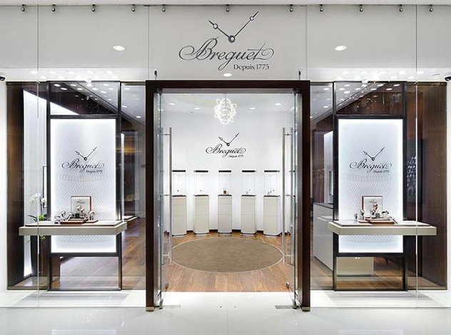 Breguet открыл бутик в галереях «Времена Года»