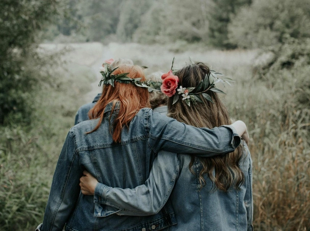 (Не)прекрасное далеко: 3 упражнения, которые помогут вылечить обиду на маму