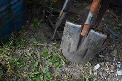 Суд дал срок за удар лопатой по голове
