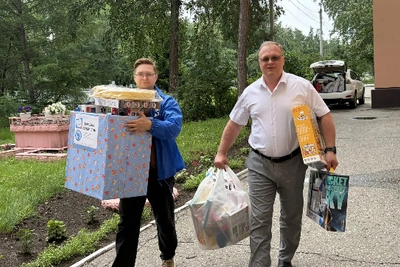 Евгений Тюхаев привез «Коробку храбрости» в АОДКБ