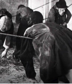 История одной фотографии: ночлежка на весу, 1930-е годы
