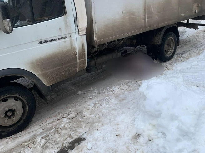 Пенсионерка скончалась на месте от травм, полученных под колесами грузовика. | Источник: читатели V1.RU