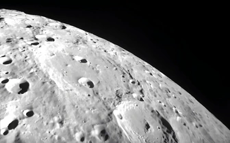 120 километров над Луной: посмотрите свежее видео, сделанное посадочным модулем Blue Ghost
