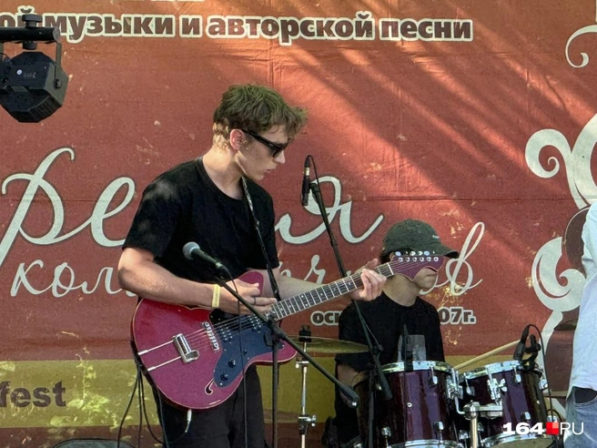 Группа «Гвозди» приехала из Петровска. Расстояние от города — 10 минут на велосипеде | Источник: Сергей Петунин / 164.RU