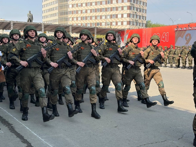 Отточенный шаг&nbsp;— итог нескольких месяцев тренировок | Источник: Николай Сальников / 56.RU