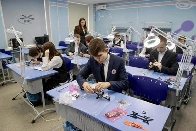 Две нижегородские школы вошли в топ-100 лучших по использованию ИИ