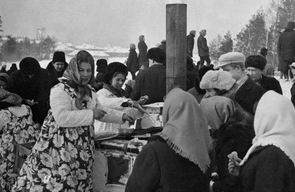 Масленица в Дивногорске, 1970 год | Источник: «Исторический Красноярск» / Vk.com