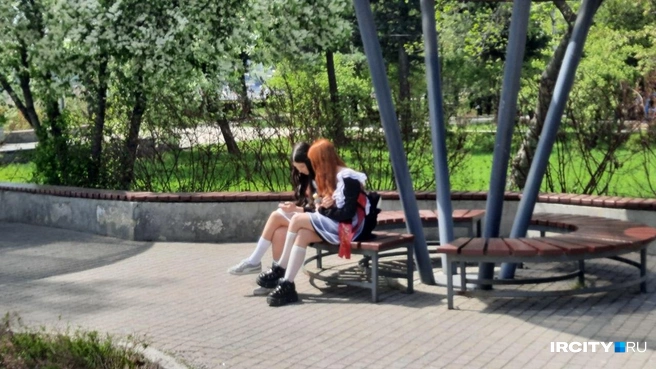 Они все еще дети, хоть им скоро и придется начинать работать | Источник: Виктор Лучкин / «ИрСити»