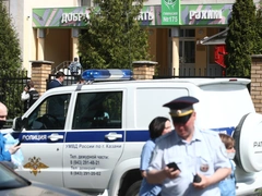 Двое парней расстреляли школу в Казани: убиты девять детей и учительница