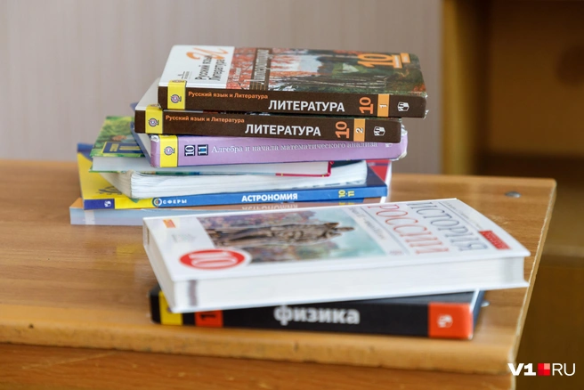 Об острой нехватке педагогов в школах высказались и сами педагоги | Источник: Алексей Волхонский / V1.RU