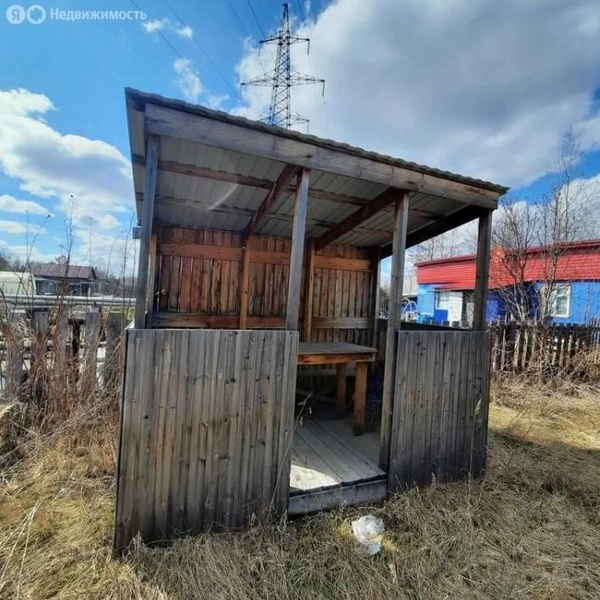 На участке есть беседка | Источник: realty.yandex.ru