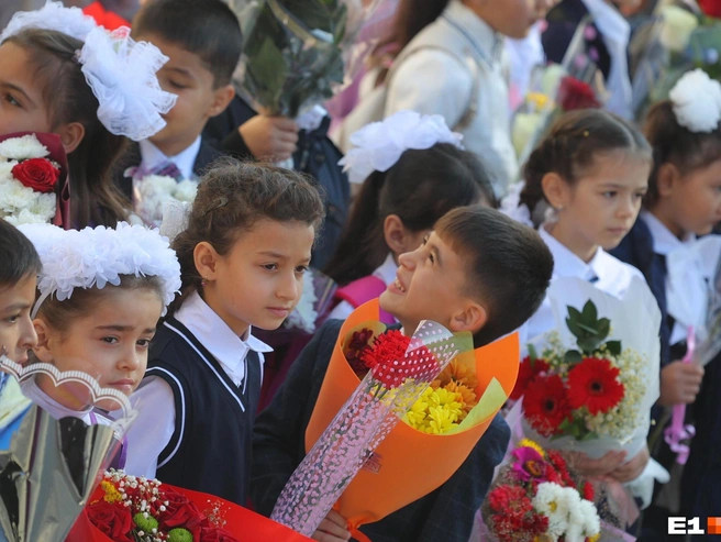 Мигрантов обяжут оформлять регистрацию детей в Свердловской области | Источник: Владислав Лоншаков / E1.RU