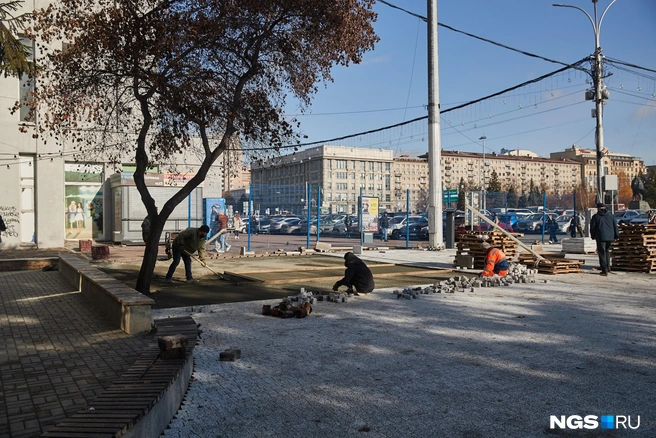 Ремонт в сквере завершили 7 месяцев назад | Источник: Александр Ощепков / NGS.RU