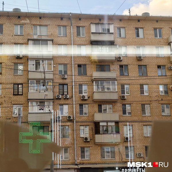 Архитектура Москвы из окна троллейбусного маршрута | Источник: Дмитрий Бондарев / MSK1.RU