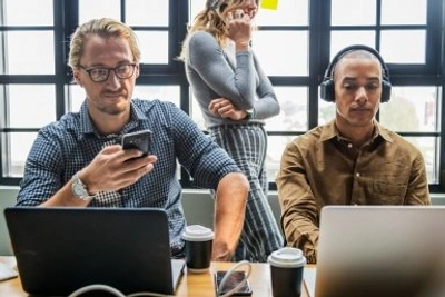 Сокращенные рабочие недели в конце апреля и начале мая