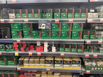 Гирлянды в магазине | Источник: Дарья Гранкина / 26.RU