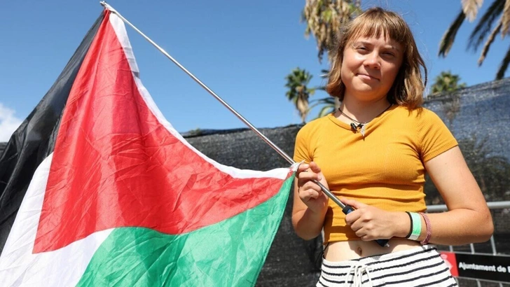 «Не помощь, а провокация»: Грету Тунберг вновь задержали по пути в Газу | Источник: AFP