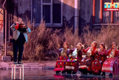 Vitya AK and Buranovo Grannies light up TNT's Konfetka