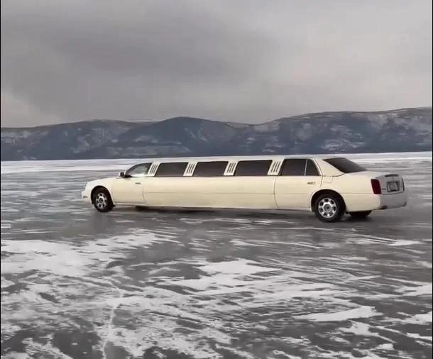 Дрифтовал на льду Байкала | Источник: kondrashov_victor / Instagram (Meta признана экстремистской организацией, деятельность Instagram запрещена на территории РФ)