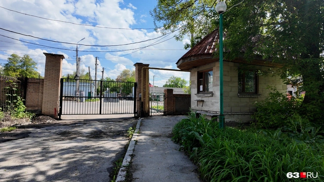 — Продукты продолжаем носить на руках до корпуса, — делится Даниил Осмагов | Источник: Алексей Ногинский / 63.RU