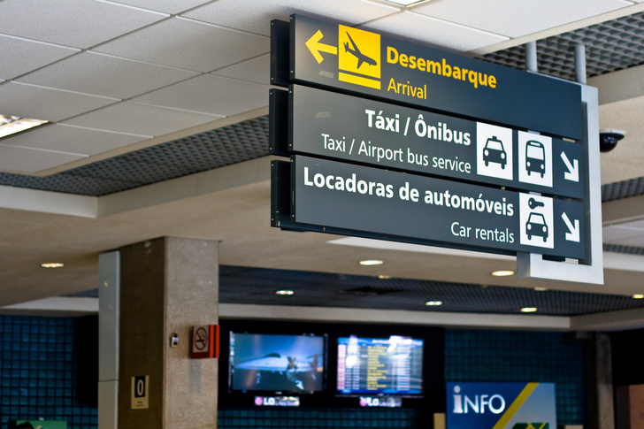 Без багажа не пускали на рейс: зачем поменяли правила перелетов из РФ в Южную Америку?