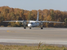 Самолет Ан-24 с 49 пассажирами не смог приземлиться в Тынде из-за низких облаков: кадры крушения