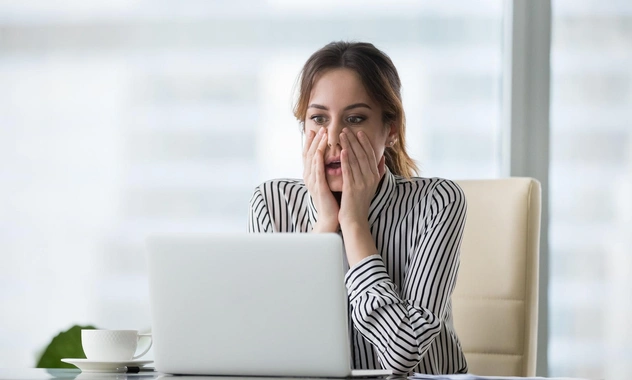 Слабонервным пристегнуться: так вы станете выглядеть, если будете спать меньше 6 часов в сутки