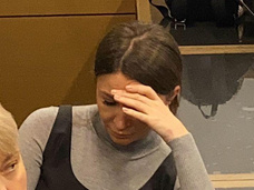 Прятала лицо в суде под черным капюшоном: Елену Блиновскую оставили под домашним арестом до 26 января