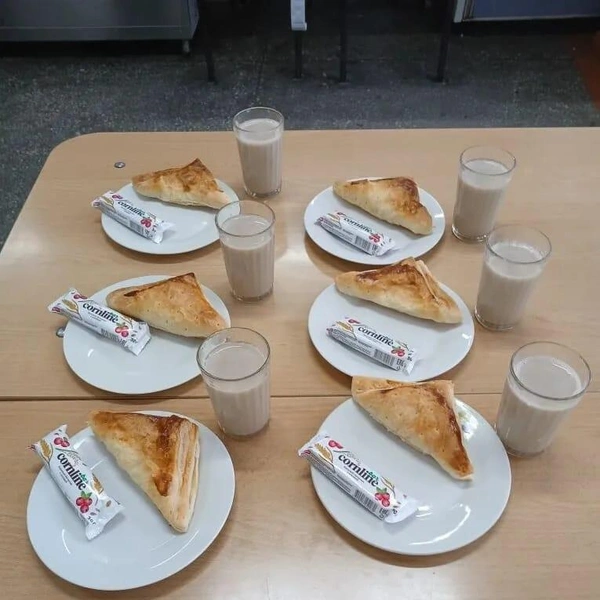 Напитки, как и дополнение к выпучке, варьируют | Источник: gortorgofficial / vk.com