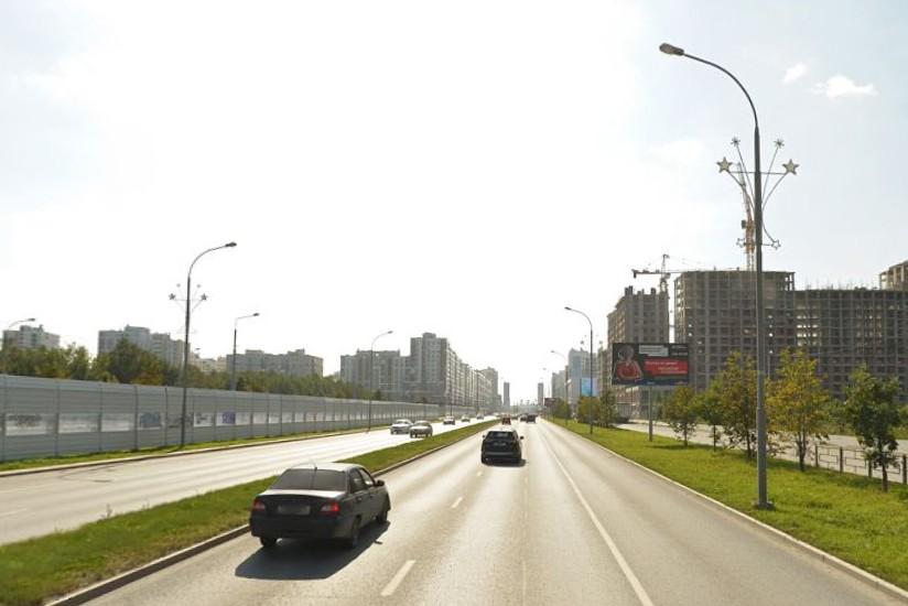 В девяностые не было и намека на то, что здесь вырастет новый микрорайон. Фото сделано там, где сейчас проложена улица Вильгельма Де Геннина | Источник: «Яндекс.Карты»